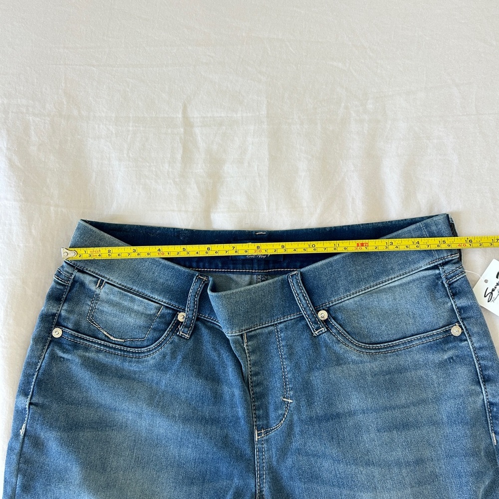Seven7 Women's Soft Denim Cropped Capri Jeans - Picture 6 of 7